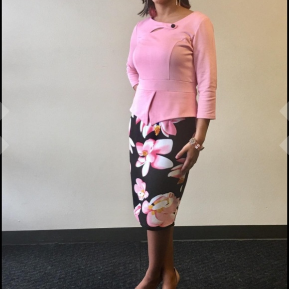 Women's Figure Flattering Work Dress - Picture 3 of 5